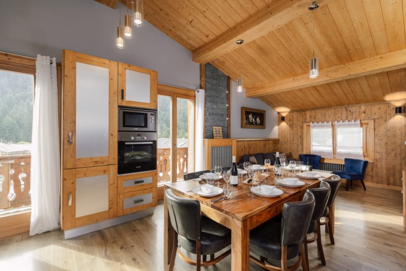 Salon, Chalet La Rocade