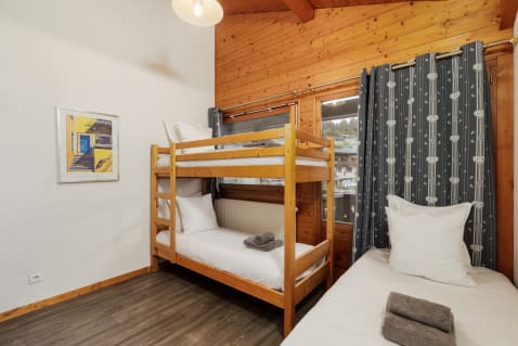 Negritelles 1, Room 4