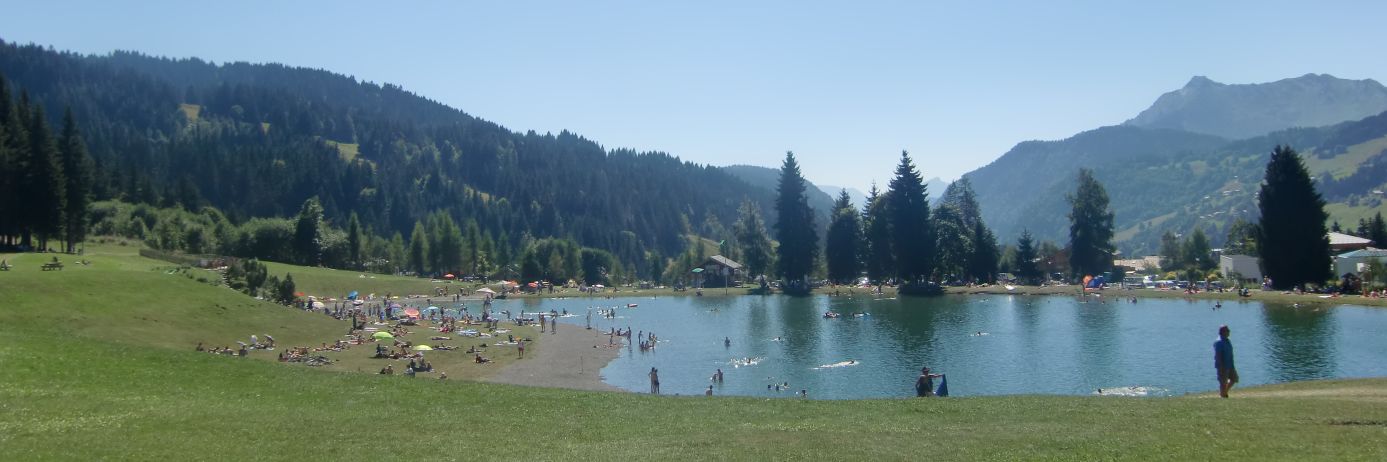 Lac de Baignade, Les Gets en Été