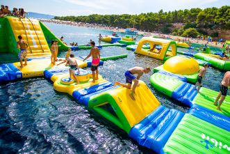 Natation en été Les Gets