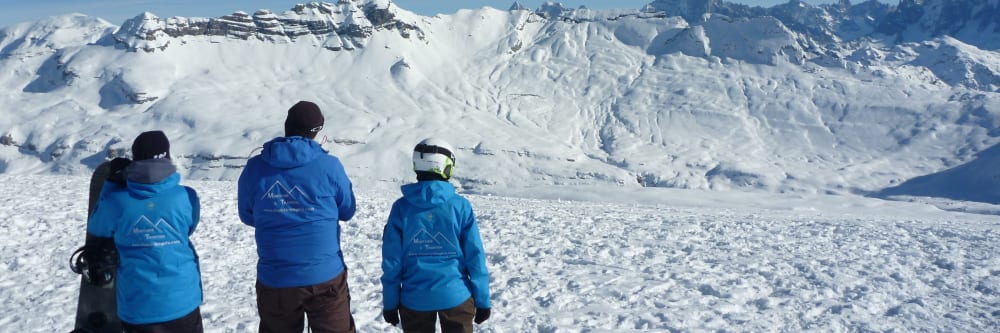 Skieurs et pensionnaires en week-end de ski Les Gets
