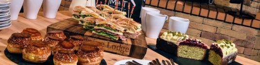 Gâteau au citron pour le thé de l'après-midi