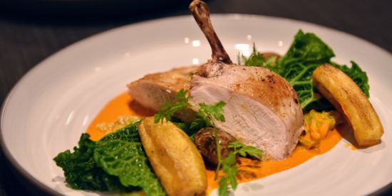 Rien ne sort des Cuisines de notre Chef Raphaël si ce n’est pour impressionner.
