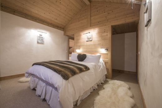 Bedroom 1 in Luxury Chalet Belmont, Meribel
