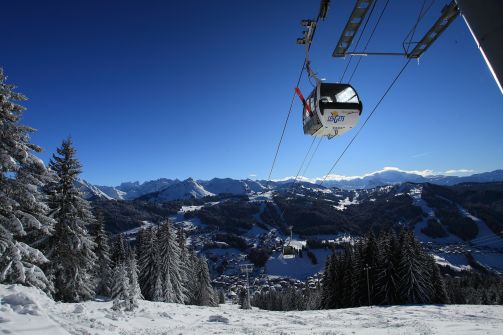 Gondola lift in Les Gets