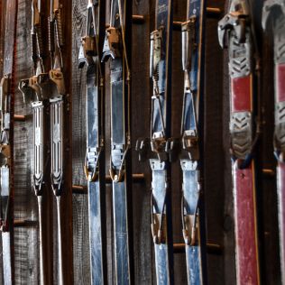 Old style ski hire in Les Gets